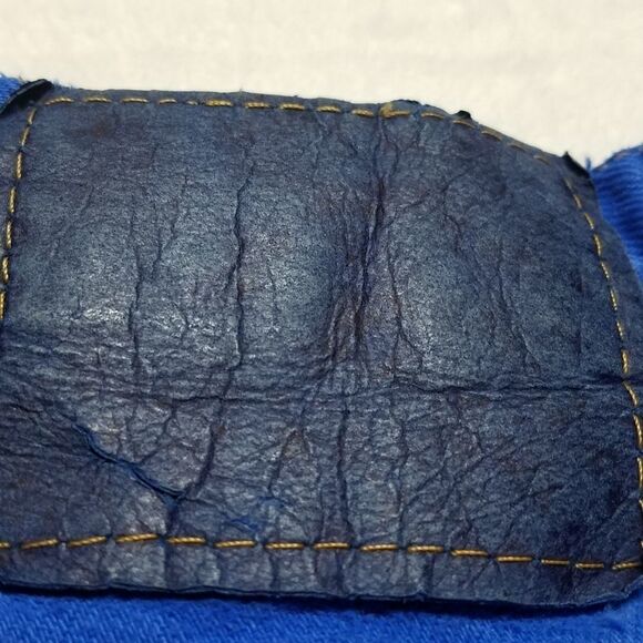 Vintage Y2K Levi's Relaxed Blue Distressed High Waisted Micro Mini. Shorts - Picture 13 of 14